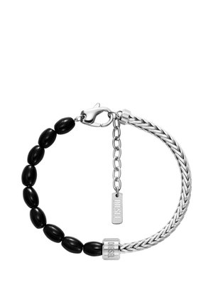 Armband mit abwechselnden schwarzen ovalen Perlen und geflochtener silberner Kette, silbernem Verschluss und kleinem Anhänger mit eingraviertem Diesel-Markennamen.