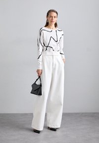 KNITID GRAFFITI CREW - Neule - laser white/pantone