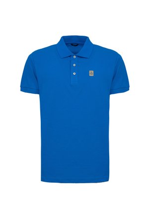 Blauwe polo-shirt van katoen met een klassieke kraag, een knoopsluiting met drie knopen en een klein logo-label op de linkerborst. Korte mouwen.