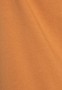 Pieces PCRIA FOLD UP SOLID TEE - T-shirts - almond