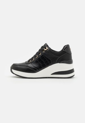 ICONISTEP PILLOW WALK - Trainers - black