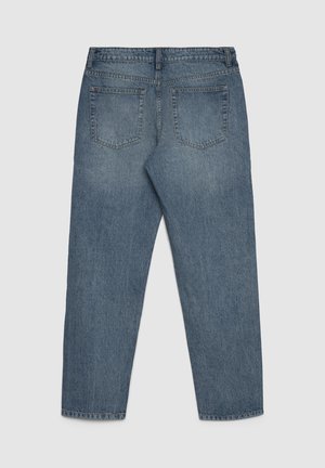 Jeans in denim azzurro chiaro, caratterizzati da un taglio a gamba dritta, cinque tasche e cuciture visibili. Il tessuto presenta una finitura leggermente testurizzata.