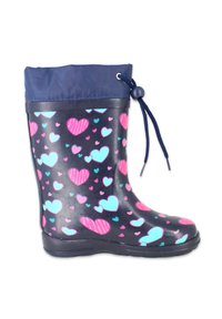 Rubberen regenlaars met een marineblauw textiel manchet. Heeft een kleurrijk hartpatroon in roze en lichtblauw op een zwarte achtergrond.