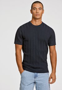 Lindbergh - CREW NECK - Basic T-shirt - navy Thumbnail Image 1
