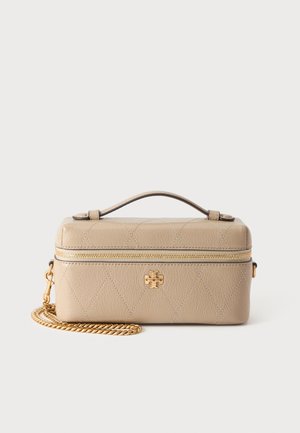 Tory Burch, CHARLIE QUILTED EAST WEST VANITY CASE - Τσάντα χειρός - beige