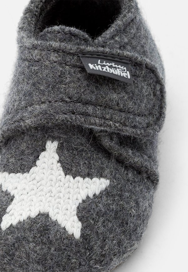 BABYKLETTSCHUH STERNENSTICK – Krabbelschuh – grau