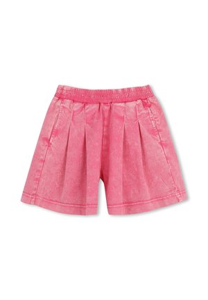 Shorts roses plissés avec taille élastique et poches latérales sur fond blanc.