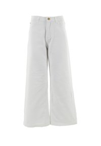 Pantalones anchos blancos de algodón con cierre de botón en la parte frontal, dos bolsillos y una textura suave y lisa. Diseño limpio y minimalista.