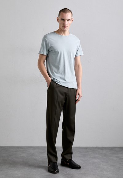 Filippa K ROLL NECK TEE - Basic póló - thunderstorm