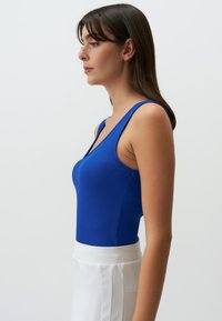 Jimmy Key V NECK SLEEVELESS - Top - blue