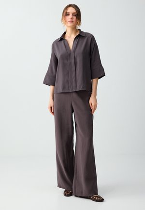 Jimmy Key, Broek - bitter brown