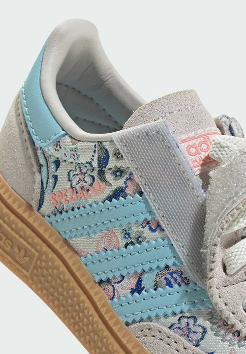 adidas LIBERTY LONDON HANDBALL SPEZIAL COMFORT CLOSURE UNISEX - Zapatos de bebé - off white icey blue gum — photo 6