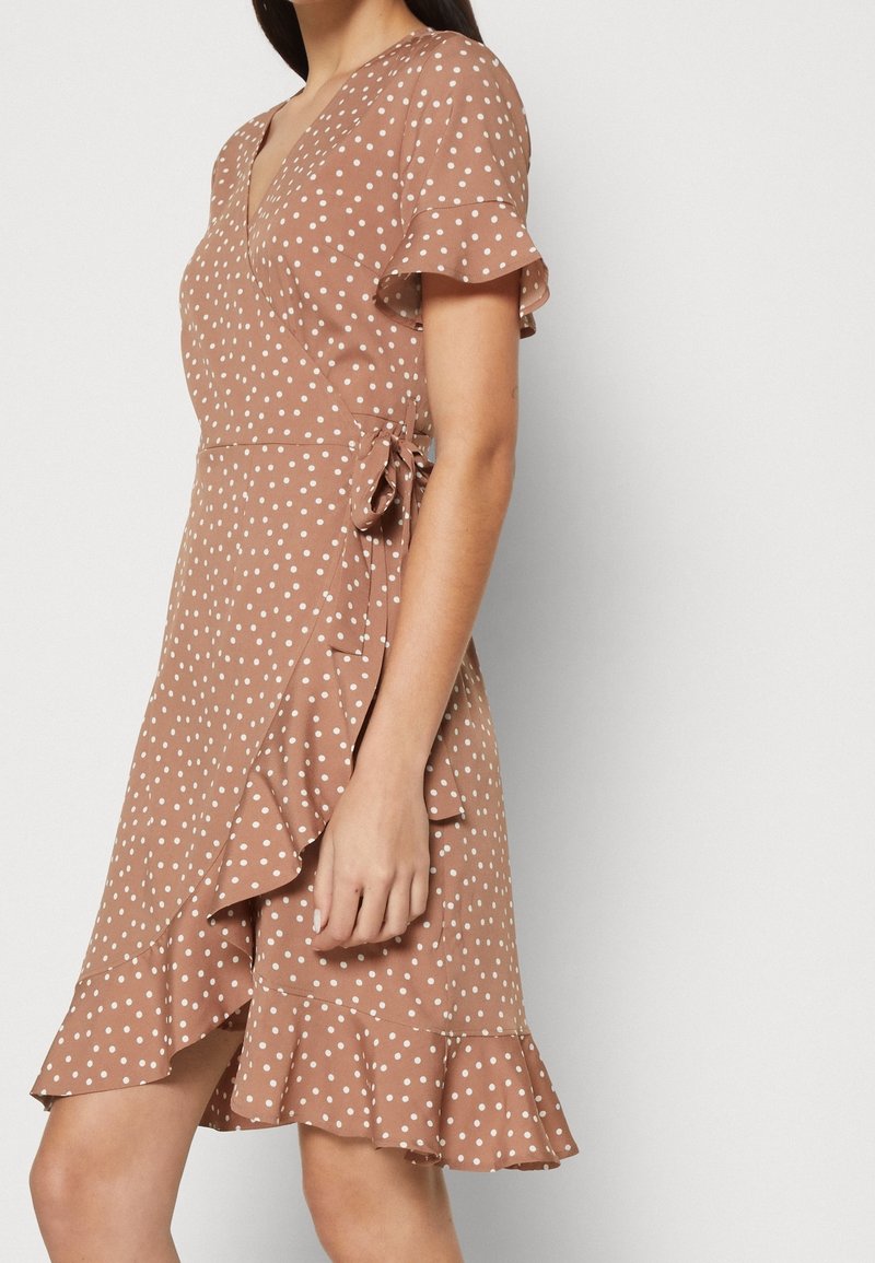 princess polly baby blue dress Polka Dot Runway Dress - Red or Brown. Love that Boho