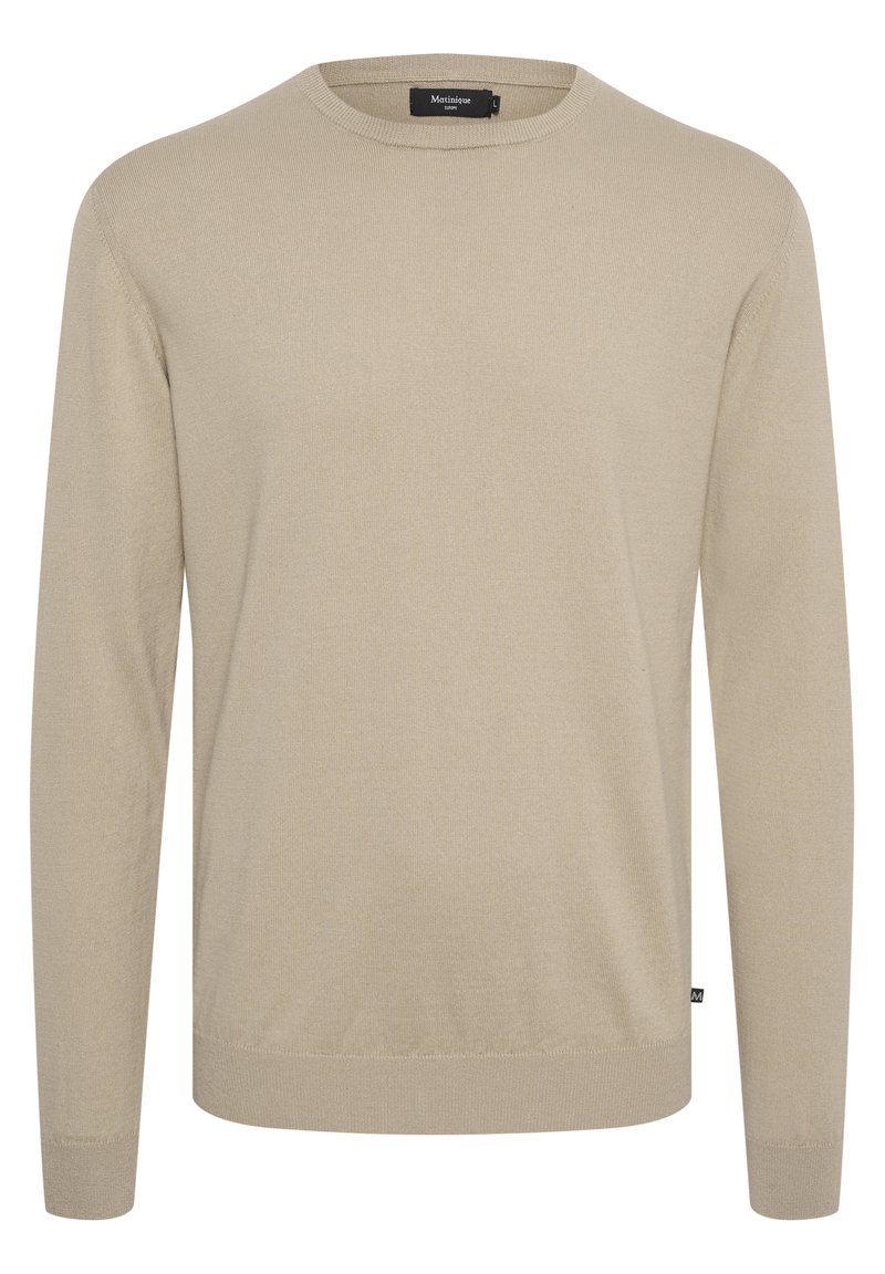 Beige langsleevetrui met ronde hals, gemaakt van een glad gebreid materiaal. Kenmerkt zich door ribbels aan de mouwen en onderkant, met een subtiele textuur. Label zichtbaar aan de hals.