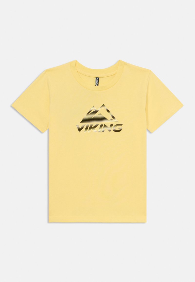 Geltona medvilninė marškinėliai trumpomis rankovėmis su juodomis dryžuotomis kalnų grafikomis ir žodžiu "VIKING" po jomis. Apvalus iškirpimas.