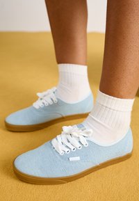 AUTHENTIC LOWPRO - Kasdieniai suvarstomi batai - denim baby blue