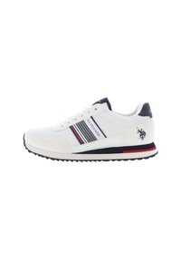 Scarpa sportiva bianca con materiali in rete e sintetici, caratterizzata da strisce blu navy e rosse, allacciatura frontale e logo sul tallone.