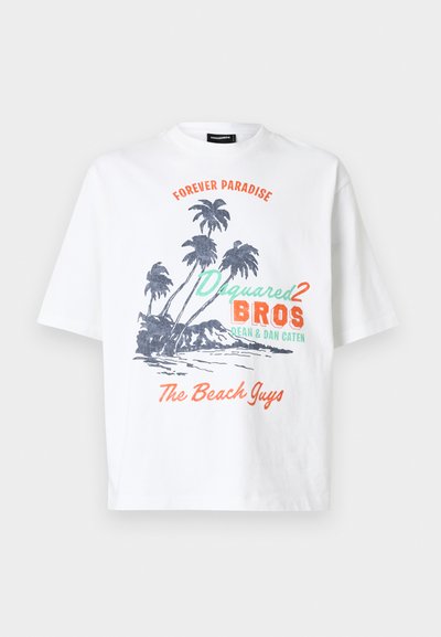Weißes T-Shirt mit kurzen Ärmeln, bedruckt mit einer Palme und den Texten: "Forever Paradise", "Dsquared2 Bros", "Dean & Dan Caten", "The Beach Guys".
