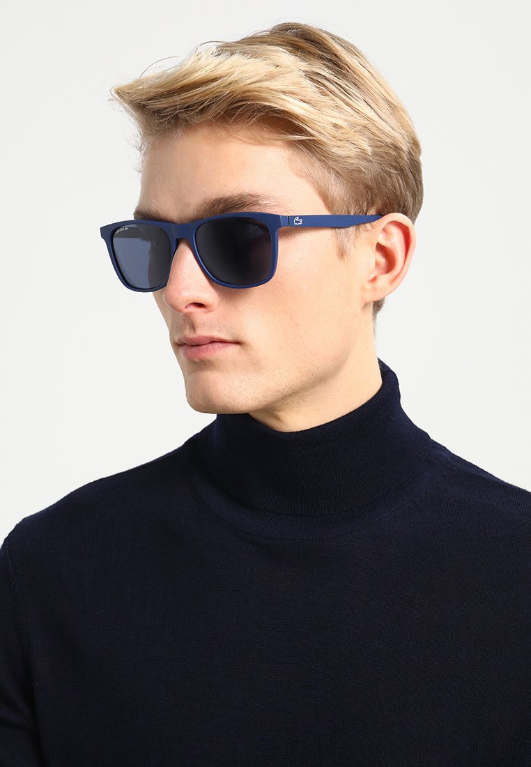 Herren Taschen & Koffer | Lacoste Sonnenbrille matte blue/blau - IG16977 Herren Taschen & Koffer | Lacoste Sonnenbrille matte blue/blau - IG16977