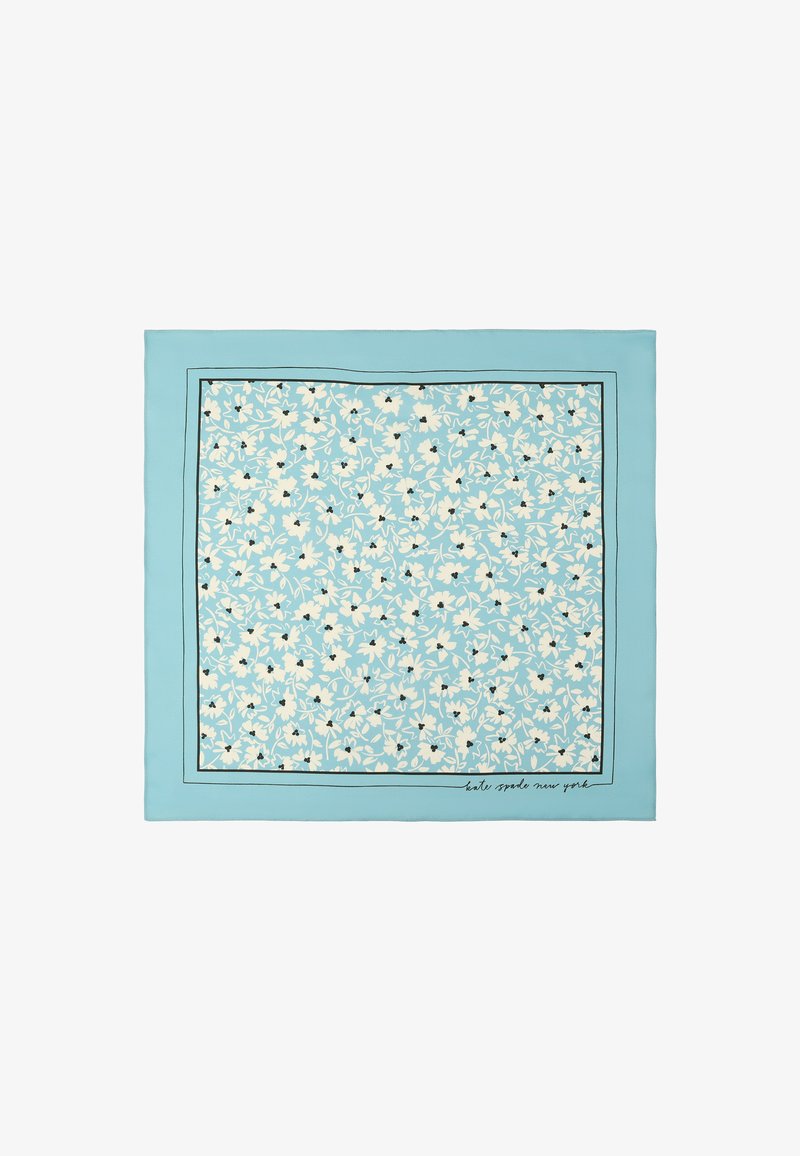 Vaaleansininen neliöhuivi valkoisella kukkakuvioinnilla, ohut musta reunus ja "kate spade new york" -teksti oikeassa alakulmassa.
