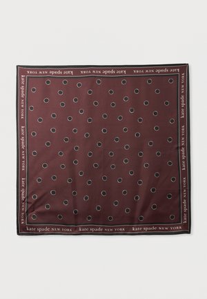 Kwadratowa jedwabna apaszka w ciemnym bordo z równomiernie rozmieszczonymi czarnymi i białymi groszkami, obramowana napisem "kate spade new york" w białym kolorze.