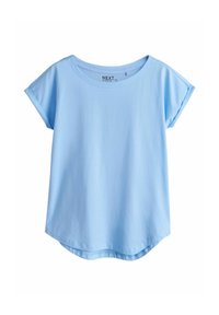 Světle modré tričko s krátkým rukávem vyrobené z měkké bavlny. Má kulatý výstřih a mírně zaoblený spodní lem. Bez vzorů nebo zdobení.