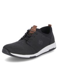 Schwarze Sportschuhe mit einem strukturierten Stoff-Obermaterial, braunen Lederakzenten und einer weißen Schaumssohle mit schwarzem Gummi-Griff.
