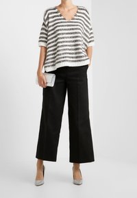 MAX&Co. Sweter