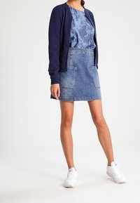 BOSS CASUAL Mikina na zip - dark blue