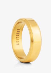 Kijelölve, gold coloured