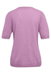 Kurzärmeliger Strickpullover in Helllila mit rundem Halsausschnitt und glatter Textur, der eine figurnahe Silhouette und gerippte Kanten aufweist.