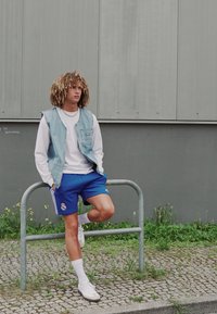 adidas Performance REAL MADRID DNA SHORT - Klub merchandise - collegiate royal