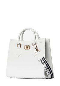 Borsa tote bianca con doppi manici superiori; dettagli in oro, tracolla rimovibile con motivo "MARC ELLIS", design strutturato e superficie liscia.