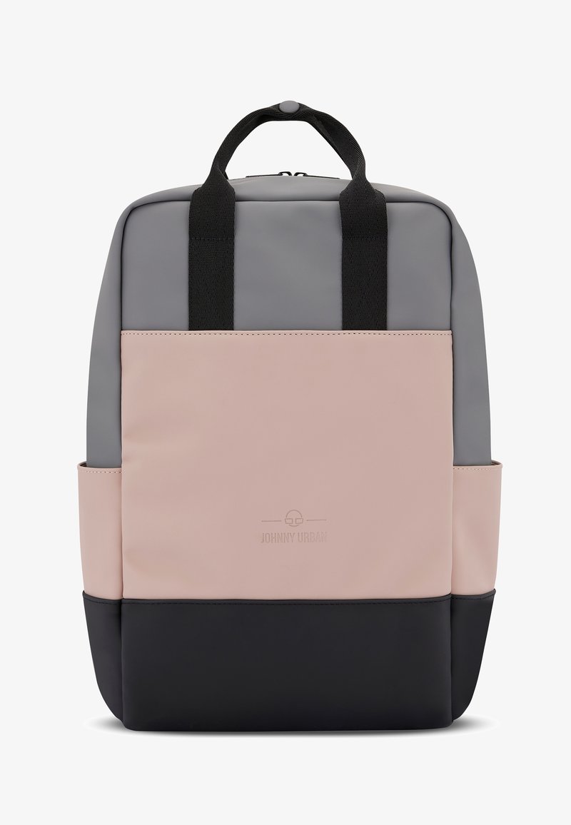 Reppu, jossa on harmaan, vaaleanpunaisen ja mustan osan yhdistelmä; valmistettu sileästä materiaalista. Varustettu kahdella mustalla kahvalla ja sivutaskulla. Brändilogo on painettu.