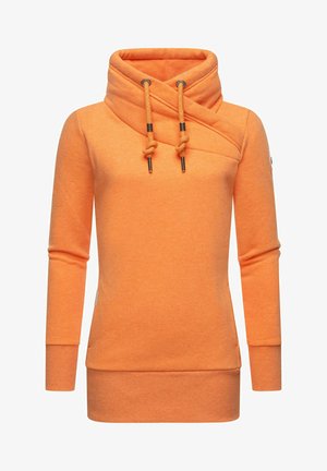 Sweat à capuche orange manches longues avec un col haut asymétrique et des cordons épais avec embouts métalliques noirs.
