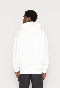 Pegador LOGO OVERSIZED  - Sweatshirt com capuz - washed bright white