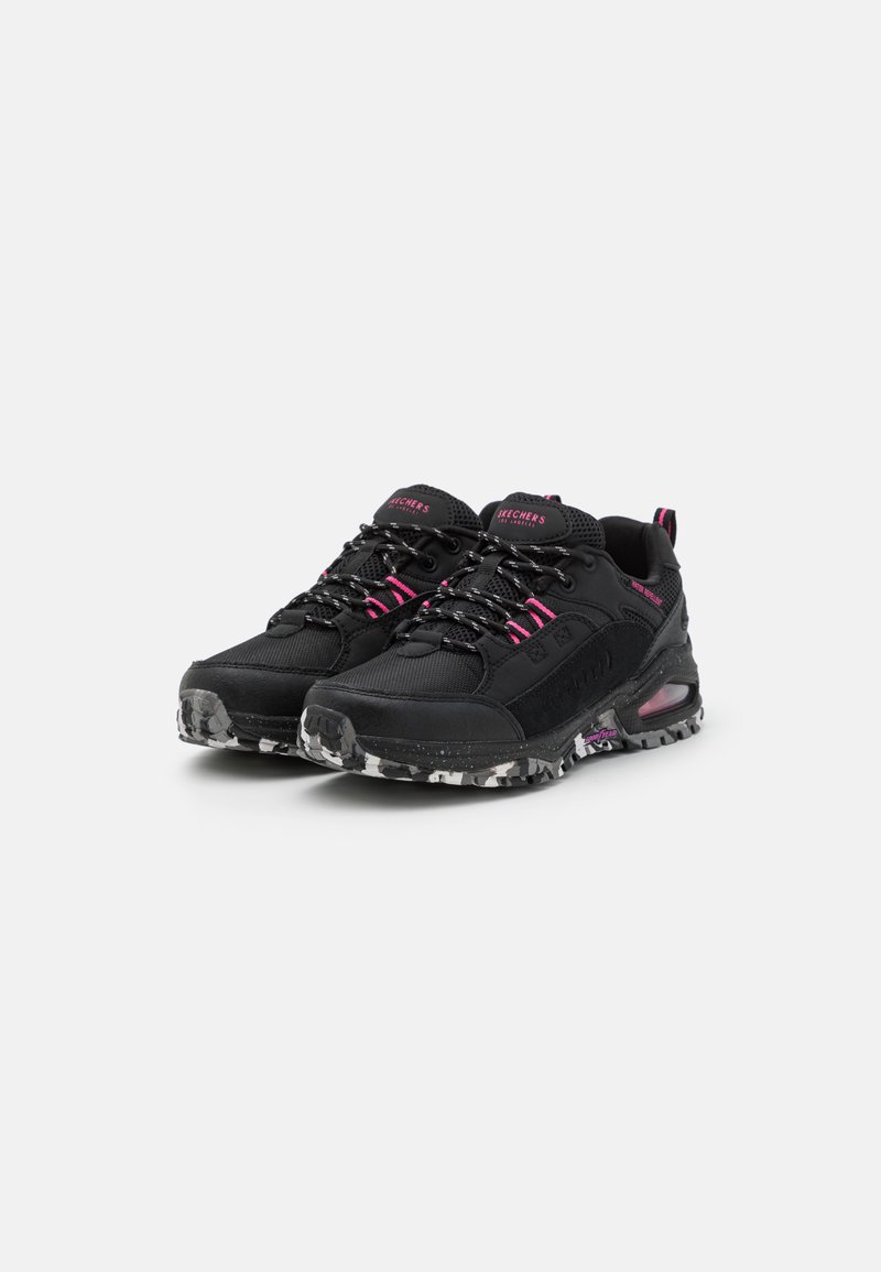 skechers uno trail