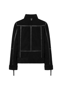 Giacca in shearling nera con rifiniture in pelle cucita, vista posteriore che mostra i polsini piegati e un bottone a pressione sul colletto posteriore.