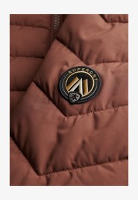 Wybrany, nutmeg spice brown