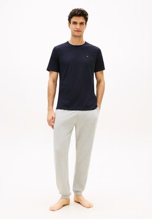 Tommy Hilfiger, SS TEE - SIGNATURE 3 PACK - Caraco - navy blue/utility sage/white