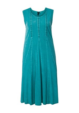 Ärmelloses Samtkleid in Petrol mit rundem Ausschnitt und vertikalen Nahtdetails, die von der Brust bis zum Saum verlaufen.