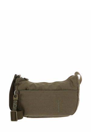 Borsa a tracolla marrone in tessuto con superficie texturizzata, chiusura con zip, tracolla regolabile e una piccola tasca esterna. Presenta un dettaglio con logo.