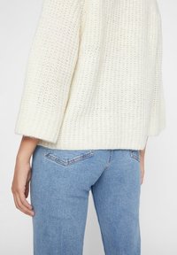 Pieces Strickpullover - off-white
