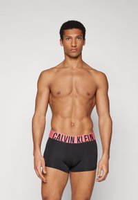 Calvin Klein Underwear TRUNK 3 PACK MODERN STRUCTURE COTTON - Ozke boksarice - black/white/pink