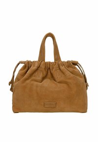 Sac à main en daim brun doux avec haut froncé, deux anses et fermetures à cordon de chaque côté, avec une petite étiquette de marque.