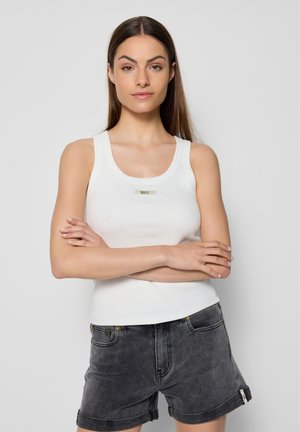 Top - off white
