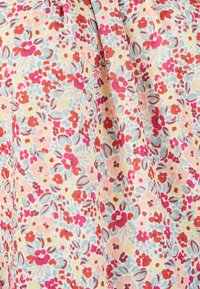 Damart RELIÉFÉ STRETCH - T-shirt print - multicolore fleuri