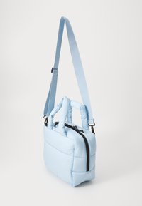 Mads Nørgaard RECYCLE BOXY BAG - Handtas - cashmere blue
