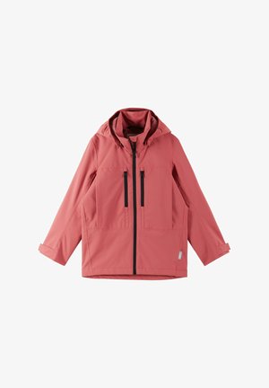 Veste à capuche résistante à l'eau de couleur corail, équipée d'une fermeture éclair avant, de deux poches poitrine et d'accents de fermeture éclair noirs. Texture lisse.