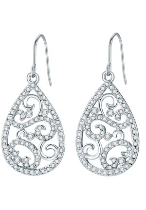 Pendientes en forma de lágrima de plata con intrincados diseños en espiral y cristales de rhinestone transparentes incrustados a lo largo del borde, suspendidos de ganchos.
